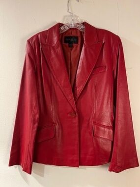 VINTAGE '90s Cherry Red Leather Blazer (Size 5/6)